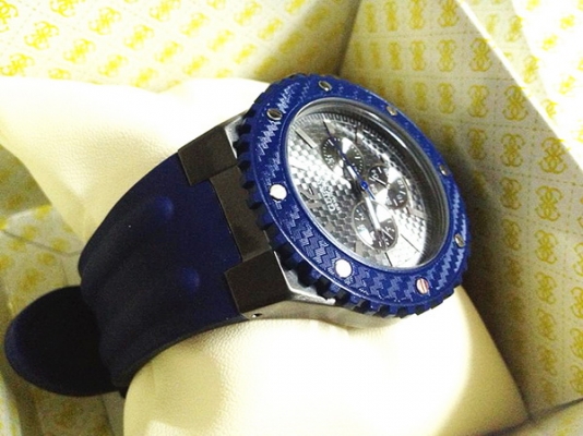 นาฬิกา Guess มีใบรับประกันทุกเรือน ซื้อจาก shop Central Lardprao ประกัน2ปีเต็ม