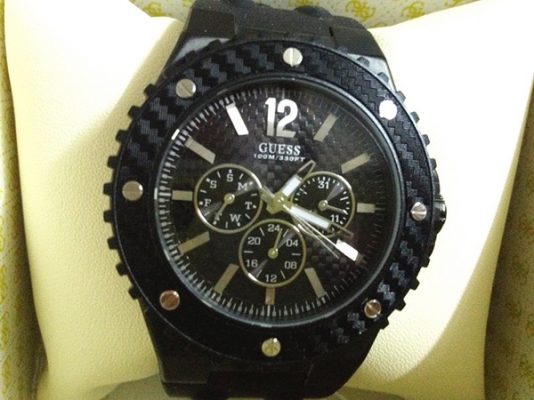 นาฬิกา Guess มีใบรับประกันทุกเรือน ซื้อจาก shop Central Lardprao ประกัน2ปีเต็ม