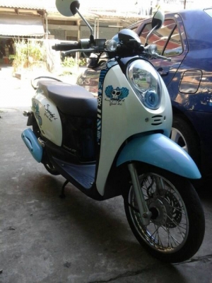 ขาย Honda Scoopy i ฟ้า-ขาว ปี2555 ราคา 23,500บาท ลดได้นะครับ