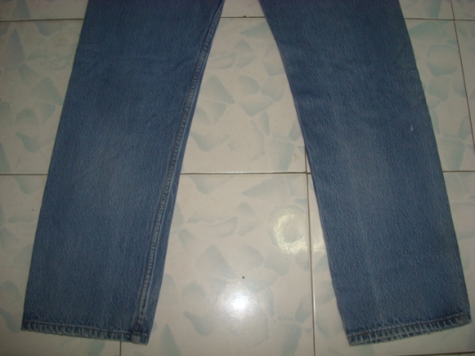 #9235# ยีนส์Levi's 501 ผ้าทราย ของแท้ มือสอง เอว 36 ยาว 32 ตะเข็บสวย #9235# ยีนส์Levi's 501 ผ้าทราย ของแท้ มือสอง เอว 36 ยาว 32 ตะเข็บสวย
