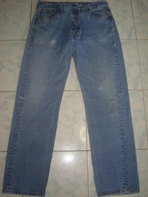 #9267# ยีนส์Levi's 501 ผ้าทราย ของแท้ มือสอง เอว34ครึ่ง ยาว 30 ตะเข็บสวย