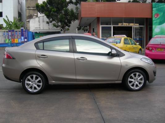 ขาย Mazda 2