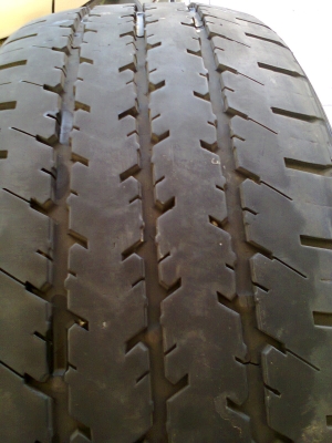 MICHELIN  XCD 215R14  (ตอนนี้โดนซื้อไปหมดแล้วครับสองเส้นสุดท้ายไปจ.ว ตราด)