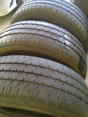 MICHELIN  XCD 215R14  (ตอนนี้โดนซื้อไปหมดแล้วครับสองเส้นสุดท้ายไปจ.ว ตราด)