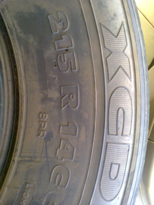 MICHELIN  XCD 215R14  (ตอนนี้โดนซื้อไปหมดแล้วครับสองเส้นสุดท้ายไปจ.ว ตราด)