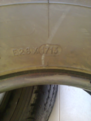 MICHELIN  XCD 215R14  (ตอนนี้โดนซื้อไปหมดแล้วครับสองเส้นสุดท้ายไปจ.ว ตราด)