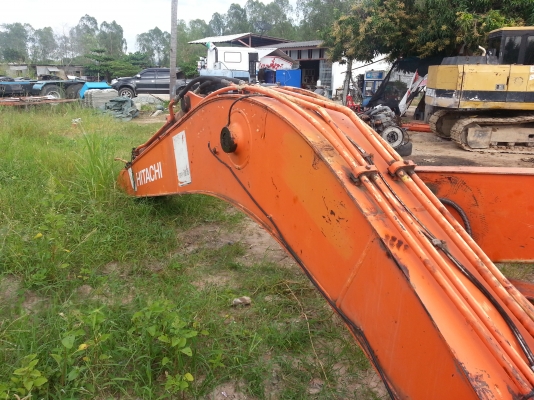 ขายด่วน บูม+อาม HITACHI EX200-3 ขายด่วน บูม+อาม HITACHI EX200-3