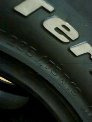 BF All 285-75-16   เอาไปใช้ต่อสบายๆอีกหลายหมืนโล