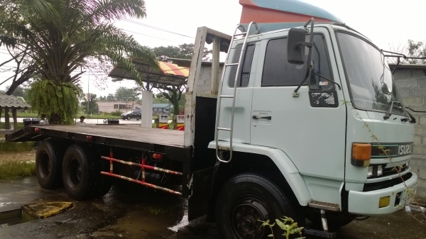 ISUZU FVZ32MZP สิบล้อท้ายลาด ทุกแบคโฮ 195แรง สวยมาก...