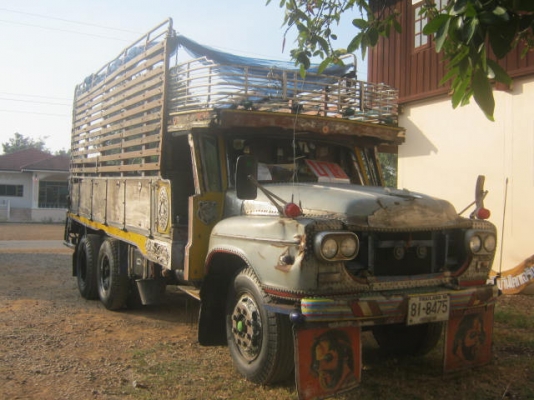 อีซูซุ สิบล้อ หัวยาว