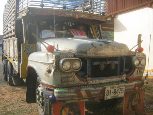 อีซูซุ สิบล้อ หัวยาว