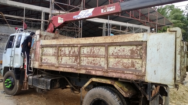 (หลุดมัดจำ)ISUZU FTR32H R 6ล้อดั้มติดเครน5ตัน รถห้างแท้เดิมๆสวยมาก สีเดิมๆ..(เจ้าของดูแลดีมาก)... (หลุดมัดจำ)ISUZU FTR32H R 6ล้อดั้มติดเครน5ตัน รถห้างแท้เดิมๆสวยมาก สีเดิมๆ..(เจ้าของดูแลดีมาก)...