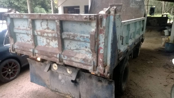 ISUZU NKR55EU5 6ล้อดั้ม88แรง ห้างแท้เดิม เกียร์ยาว ดั้มสามมิตร