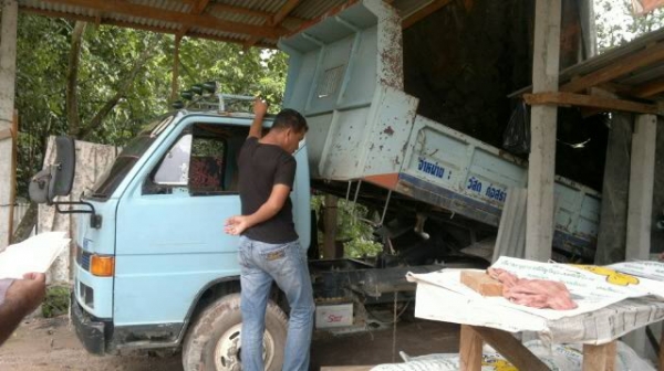 ISUZU NKR55EU5 6ล้อดั้ม88แรง ห้างแท้เดิม เกียร์ยาว ดั้มสามมิตร