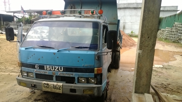 ISUZU NKR55EU5 6ล้อดั้ม88แรง ห้างแท้เดิม เกียร์ยาว ดั้มสามมิตร