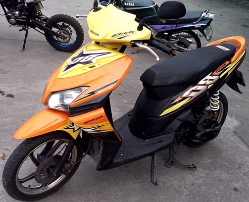Honda Click สวยๆล้อแม๊กซ์