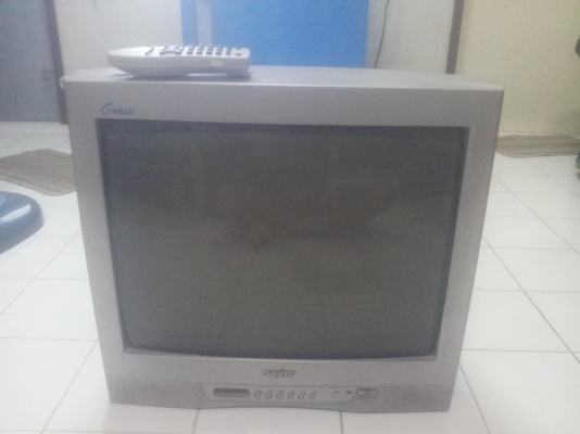 TV สี 21 นิ้ว SANYO รุ่นเก่า สภาพดี ใช้งานได้ดีเยี่ยม