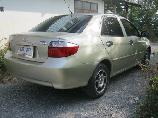 วีออสปี 04 ตัวE เกียร์ธรรมดา กระจกไฟฟ้าเซ็นทรันล็อก