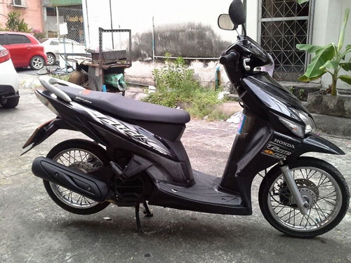 Click ปี 50 รถบ้าน เดิมๆ เครื่องแน่นไม่หลวม ไม่มีควันขาว ภาษี พรบ.ต่อแล้วถึงปีหน้า Click ปี 50 รถบ้าน เดิมๆ เครื่องแน่นไม่หลวม ไม่มีควันขาว ภาษี พรบ.ต่อแล้วถึงปีหน้า