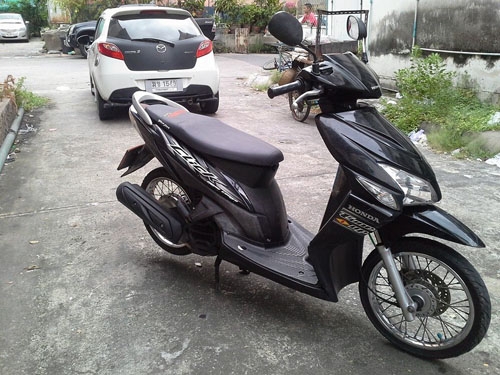 Click ปี 50 รถบ้าน เดิมๆ เครื่องแน่นไม่หลวม ไม่มีควันขาว ภาษี พรบ.ต่อแล้วถึงปีหน้า Click ปี 50 รถบ้าน เดิมๆ เครื่องแน่นไม่หลวม ไม่มีควันขาว ภาษี พรบ.ต่อแล้วถึงปีหน้า