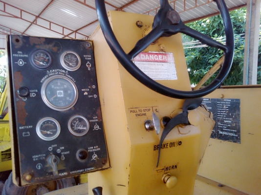 ขายรถบดINGERSOLLANสั่นสะเทือน10ตัน