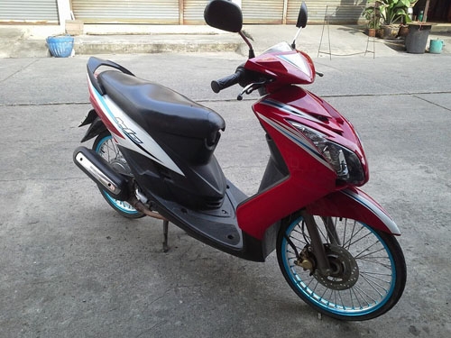 ขายด่วน mio ปี 51 ไฟคู่ สีแดง ขาว รถสวยมาก เครื่องเดิม แน่นๆ ขายพร้อมโอนให้ฟรีๆกันไปเลย ทดลองขับได้จ้า