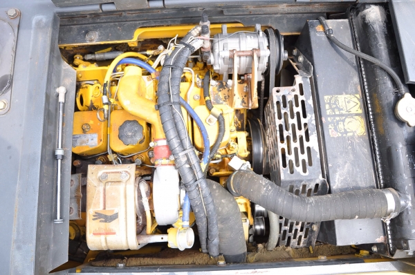 รถขุดล้อยางWHEEL EXCAVATOR KOMATSU PW130