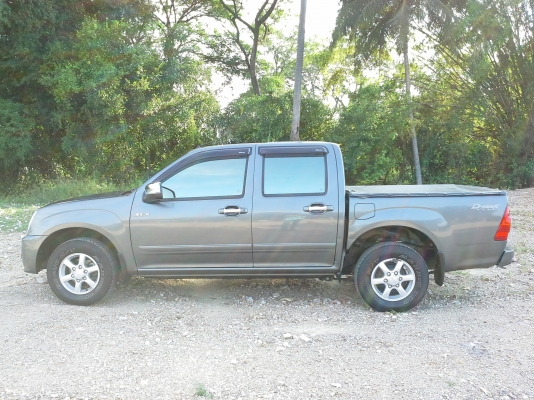 ขาย ISUZU D-MAX 2.5 SLX CAB 4 DDII-TEQ SUPER PLATINUM ขาย ISUZU D-MAX 2.5 SLX CAB 4 DDII-TEQ SUPER PLATINUM