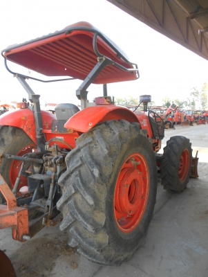 รถแทรคเตอร์ M9540 อุปกรณ์หน้าหลัง