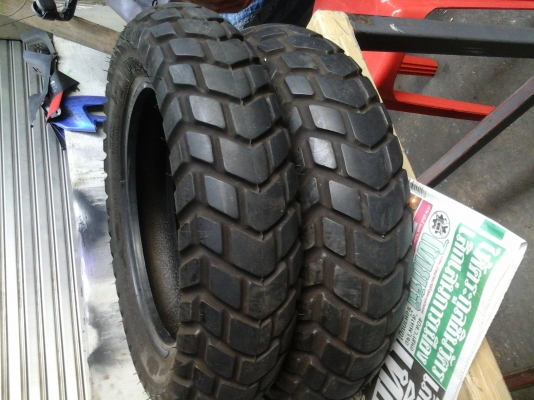 ขายยางนอกขอบสิบสองPirelliใส่ ksr,msx