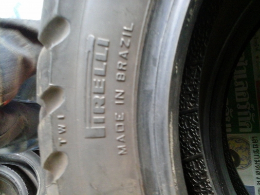 ขายยางนอกขอบสิบสองPirelliใส่ ksr,msx