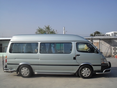 รถตู้ ช่วงยาว หลังสูง รถบ้านแท้ ติด LPGแล้ว