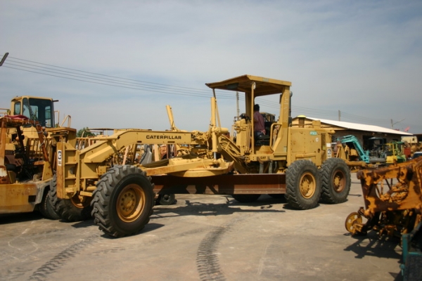 ขาย รถเกรด CATERPILLAR 12G-61M07xxx เก่าญี่ปุ่น สวยมากๆ เดิมๆ 2,400,000 TEL : 087-0339334 (อ็อฟ)