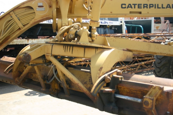 ขาย รถเกรด CATERPILLAR 12G-61M07xxx เก่าญี่ปุ่น สวยมากๆ เดิมๆ 2,400,000 TEL : 087-0339334 (อ็อฟ)