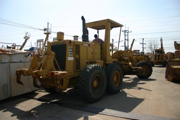 ขาย รถเกรด CATERPILLAR 12G-61M07xxx เก่าญี่ปุ่น สวยมากๆ เดิมๆ 2,400,000 TEL : 087-0339334 (อ็อฟ)