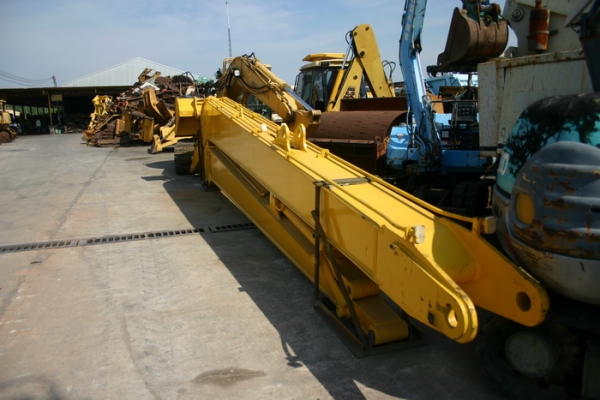 ขาย ชุดบูมยาว KOMATSU PC200 - 6 7 8 ของใหม่ นำเข้า 500,000 TEL : 087-0339334 ขาย ชุดบูมยาว KOMATSU PC200 - 6 7 8 ของใหม่ นำเข้า 500,000 TEL : 087-0339334