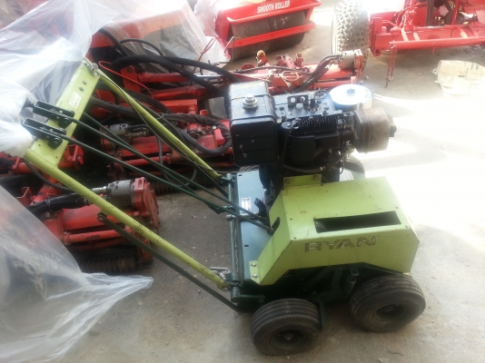 เครื่องซอยหญ้าสภาพดีมาก ( VERTI-CUT ON GREEN) RYAN MATAWAY พร้อมให้คำปรึกษาและแนะนำวิธีการใช้ เครื่องซอยหญ้าสภาพดีมาก ( VERTI-CUT ON GREEN) RYAN MATAWAY พร้อมให้คำปรึกษาและแนะนำวิธีการใช้