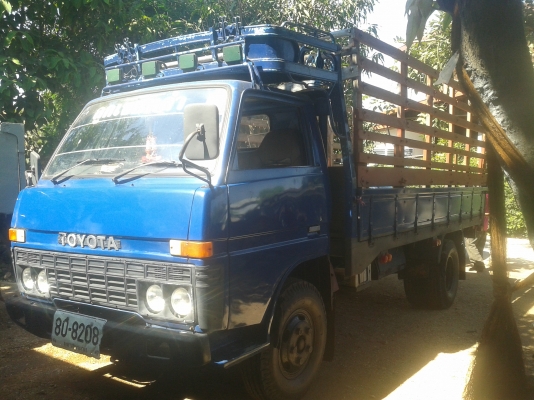 ขาย 6 ล้อ TOYOTA 90  แรงม้า เครื่องแห้ง แรง ดีไม่มีไอ คอนโซนสวยครบ แซสซีสวยมากๆ  รถสวยพร้อมโอน พร้อมใช้งาน..