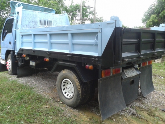 หกล้อดั้ม  120แรงม้า  ฝาขาว..ปี43  เฟื่องท้าย  145 ภายในครบชุด รถสวย คัชซีสวย เครื่องแน่น  เล่มพร้อมโอน