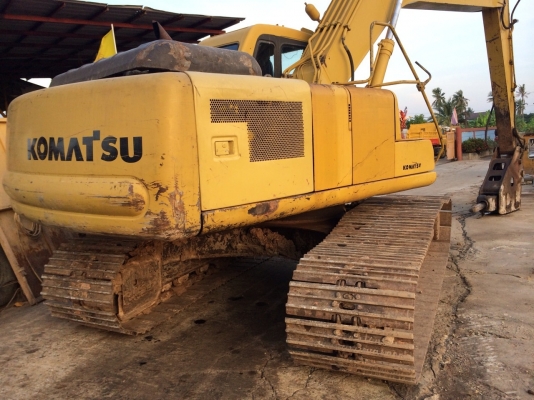 ขายรถแมคโครPC200-6 พร้อมหัวเจาะ ซีเรียล9xxxx สภาพพร้อมใช้ สนใจติดต่อ บอย 085-156-2314