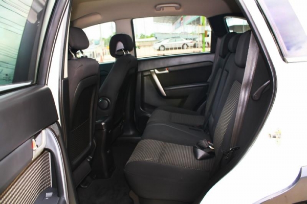 CHEVROLET CAPTIVA 2.4 LS AT ปี 2010