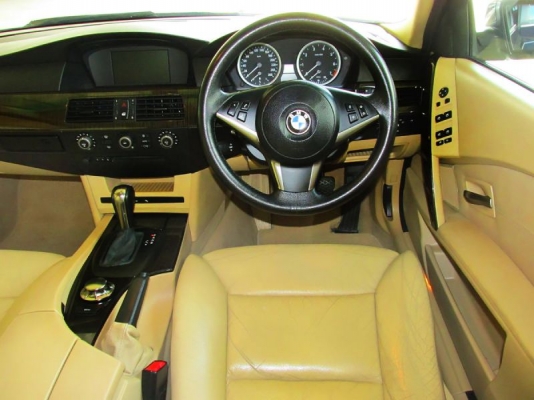BMW SERIES 5 525i E60 AT ปี 2005 BMW SERIES 5 525i E60 AT ปี 2005