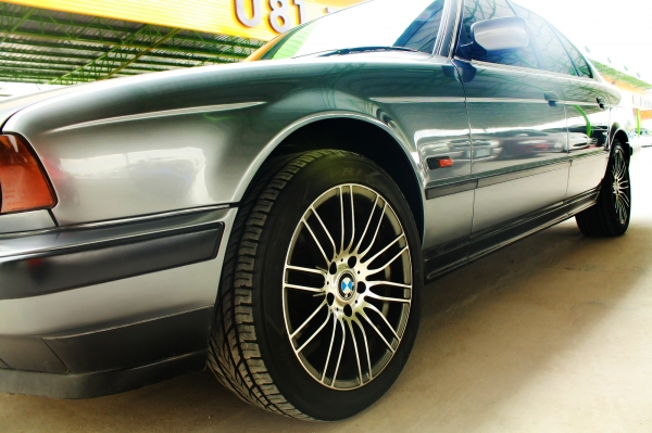 BMW SERIES 5 525i E34 big-nose AT ปี 1995 BMW SERIES 5 525i E34 big-nose AT ปี 1995
