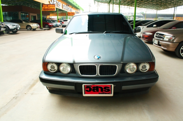 BMW SERIES 5 525i E34 big-nose AT ปี 1995