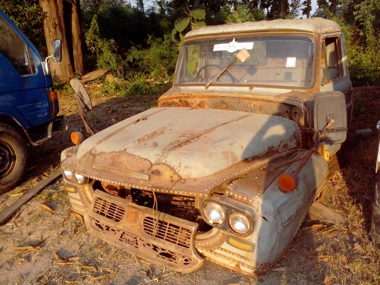 ขายเก๋งหัวยาว ISUZU TX มีประตู ตามสภาพ ขายเก๋งหัวยาว ISUZU TX มีประตู ตามสภาพ