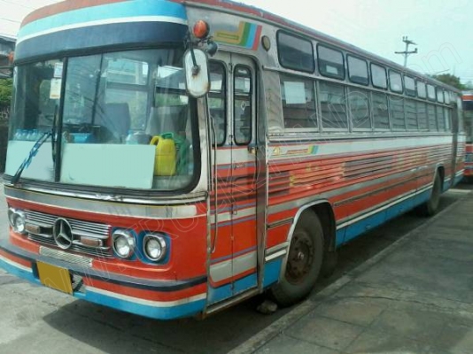 รถบัส ยี่ห้อ BENZ  ยาว12 เมตร