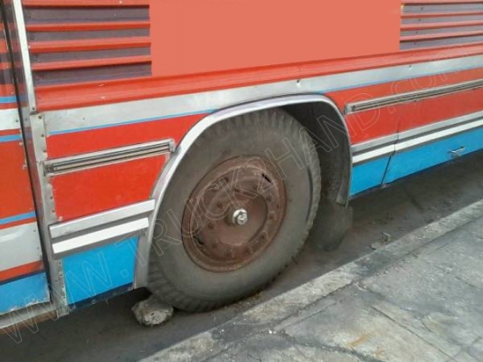 รถบัส ยี่ห้อ BENZ ยาว12 เมตร รถบัส ยี่ห้อ BENZ ยาว12 เมตร