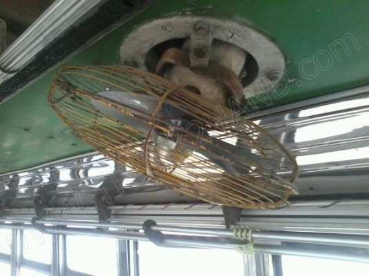 รถบัส ยี่ห้อ BENZ ยาว12 เมตร รถบัส ยี่ห้อ BENZ ยาว12 เมตร