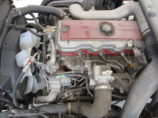 รถบรรทุก 6 ล้อ บรรทุกตู้ ยี่ห้อ HINO  136 แรงม้า