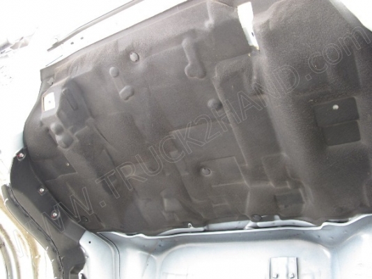 รถบรรทุก 6 ล้อ บรรทุกตู้ ยี่ห้อ HINO  136 แรงม้า